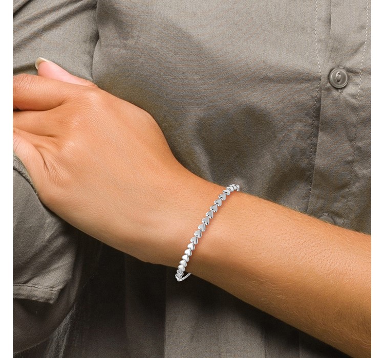 QLF1251--6 Leslie's Sterling Silver Rhodium-plated Polished Heart Bolo Bracelet